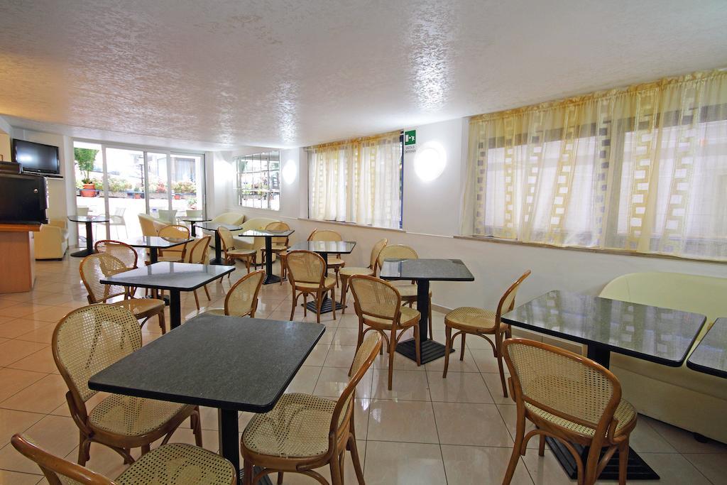 Hotel Azzurro