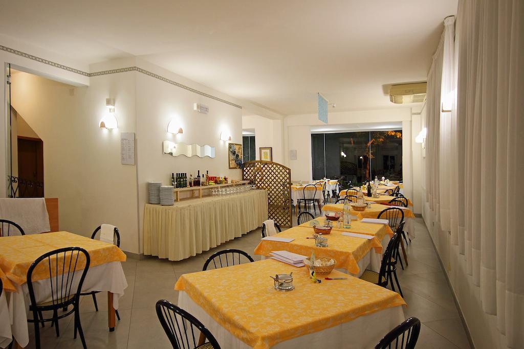 Hotel Azzurro